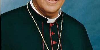 Archbishop-Robert-Rivas (1)