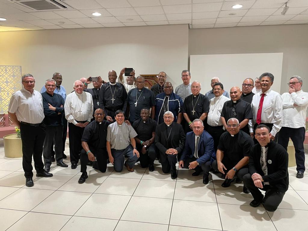 Dining with the Clergy and Staff of the Diocese of Willemstad – APM 2023